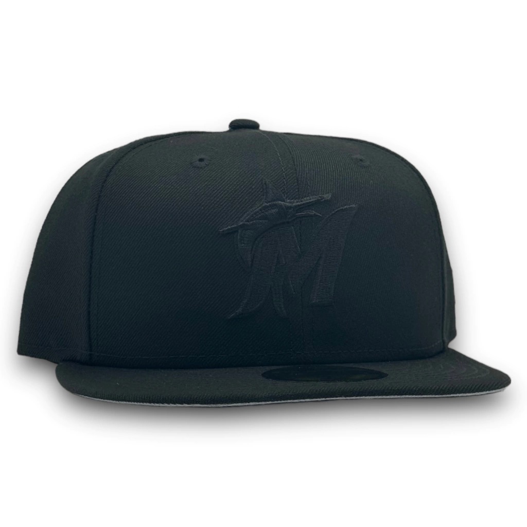 MIAMI BLACK BLACK CLASSIC