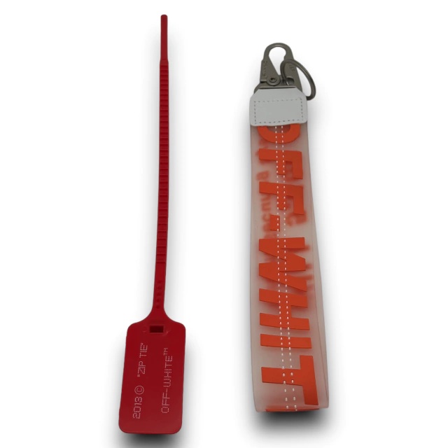 [OWALLA260037] LLAVERO OFF WHITE ORANGE WHITE
