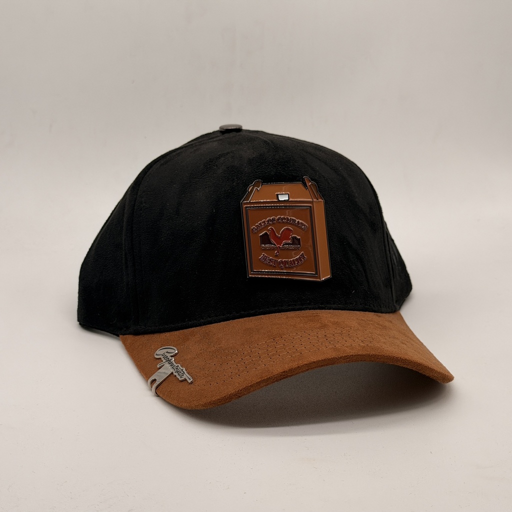 [57GNECF26OS0010] GALLOS COMBATE BLACK GAMUZA PIN