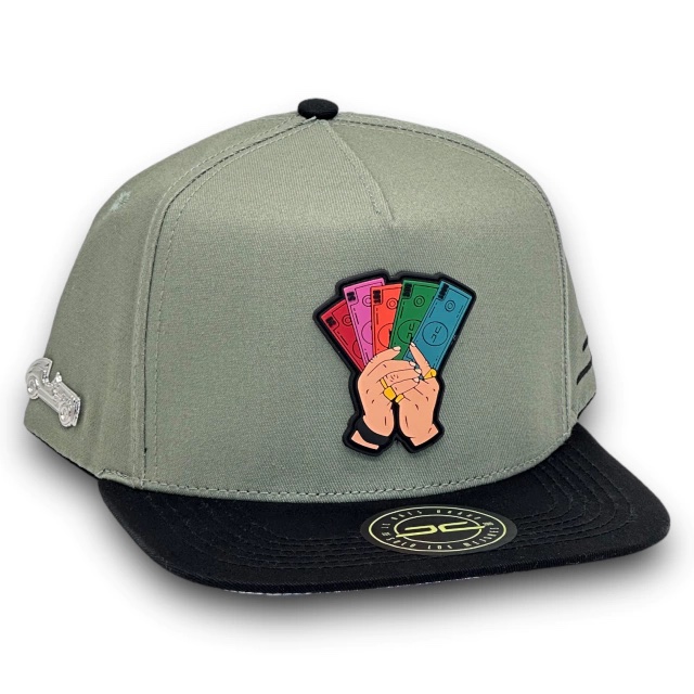 [JHGVEMU26OS0037] NEVER LOOK OLIVE