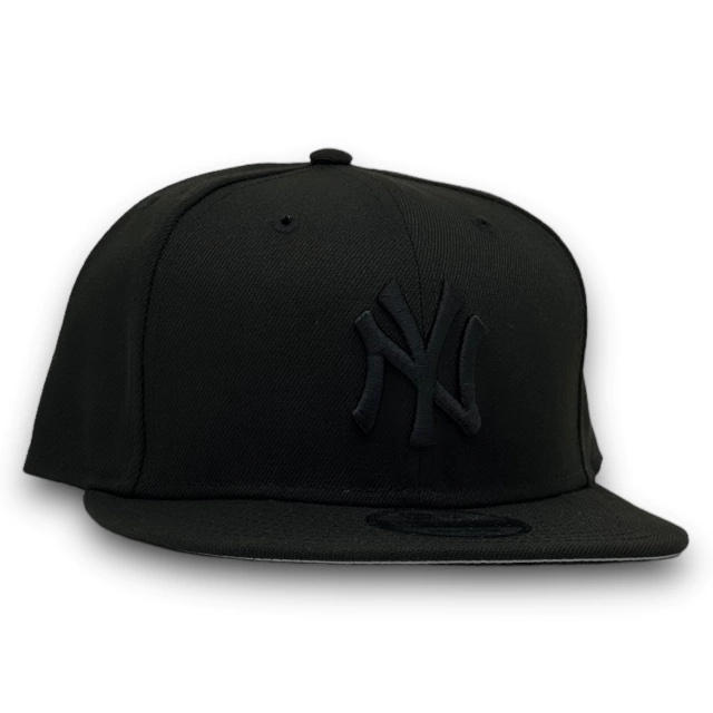[NEGNENE26OS0274] YANKEES BLACK BLACK SNAPBACK